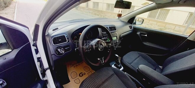 Volkswagen Polo 2012, 163,500 km - 1.6 l - Bakı