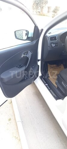 Volkswagen Polo 2012, 163,500 km - 1.6 l - Bakı