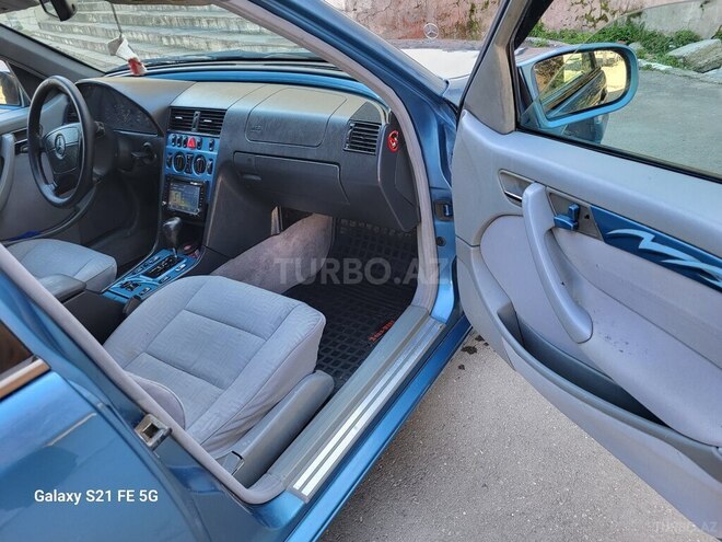 Mercedes C 240 1998, 325,613 km - 2.4 l - Sumqayıt