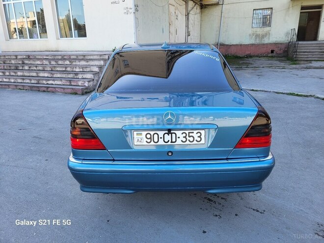Mercedes C 240 1998, 325,613 km - 2.4 l - Sumqayıt
