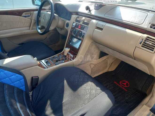 Mercedes E 220 1998, 670,000 km - 2.2 l - Tovuz