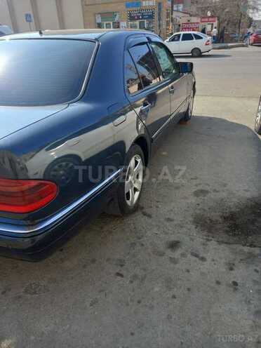 Mercedes E 220 1998, 670,000 km - 2.2 l - Tovuz
