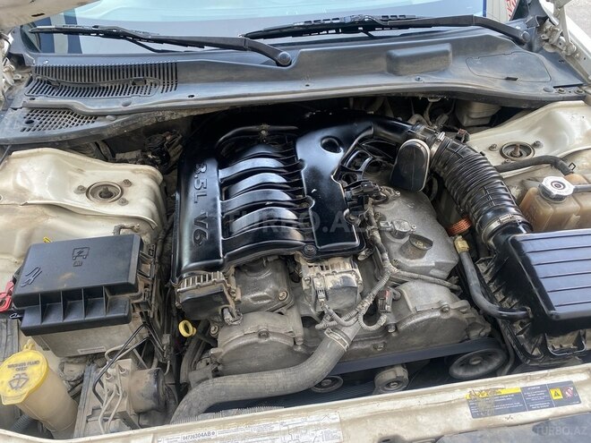 Chrysler 300 2006, 176,500 km - 3.5 l - Xaçmaz