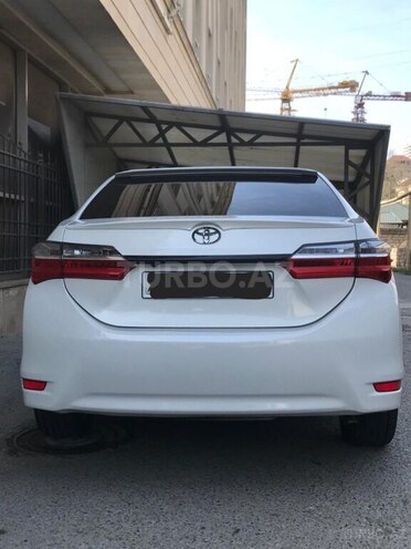 Toyota Corolla 2018, 76,000 km - 1.6 l - Bakı