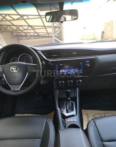 Toyota Corolla 2018, 76,000 km - 1.6 l - Bakı