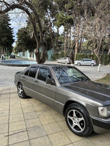 Mercedes 190 1991, 300,000 km - 2.0 l - Xırdalan
