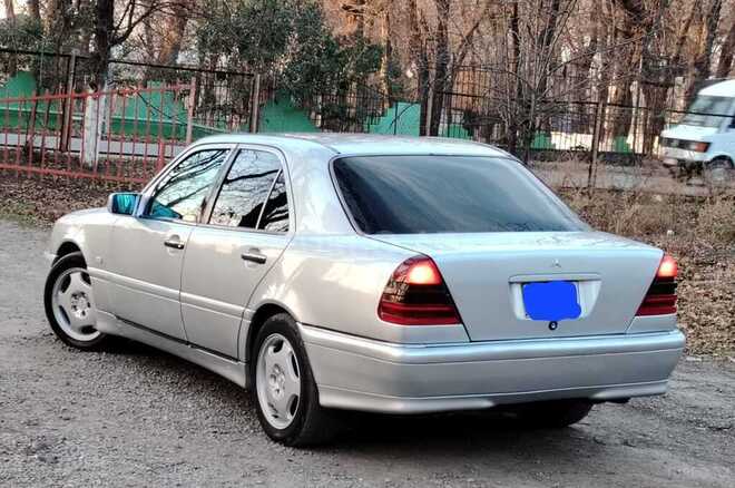 Mercedes C 200 1996, 213,000 km - 2.0 л - Bakı