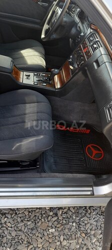 Mercedes E 230 1997, 526,453 km - 2.3 l - Qax