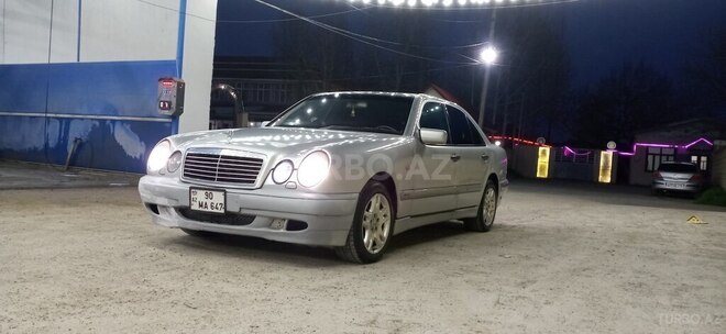 Mercedes E 220 1999, 123,456 km - 2.2 l - İmişli