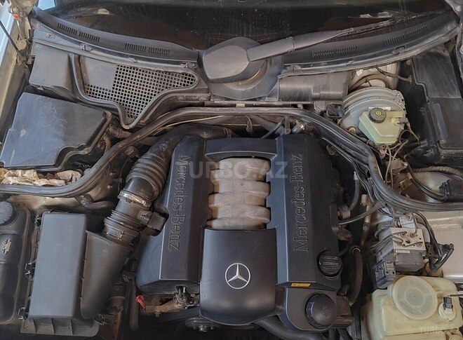 Mercedes E 240 2000, 300,000 km - 2.6 l - Tovuz