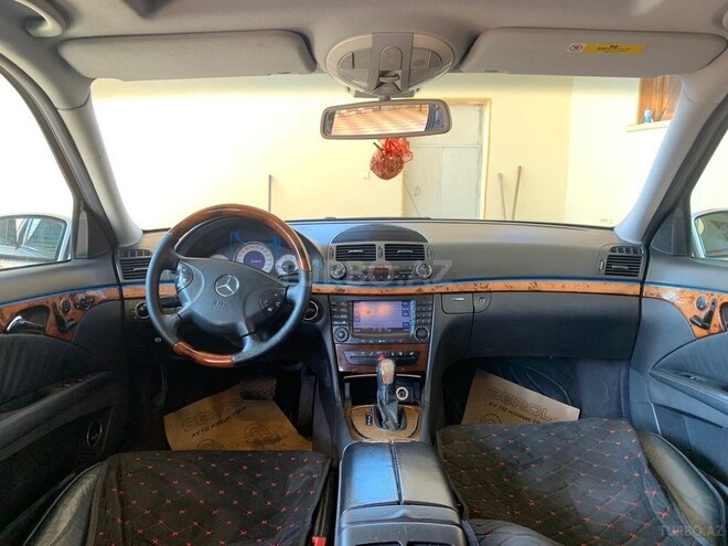 Mercedes E 240 2002, 298,000 km - 2.6 l - Bakı