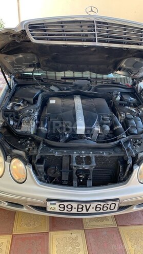 Mercedes E 240 2002, 298,000 km - 2.6 l - Bakı