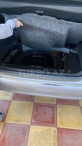 Mercedes E 240 2002, 298,000 km - 2.6 l - Bakı