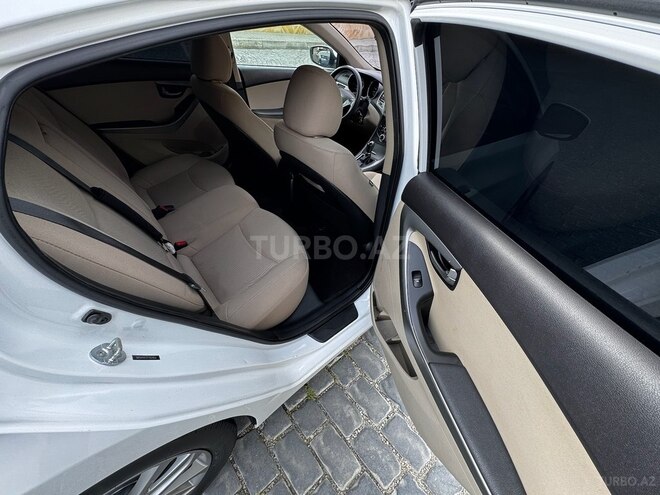 Hyundai Elantra 2014, 101,000 km - 1.8 l - Bakı