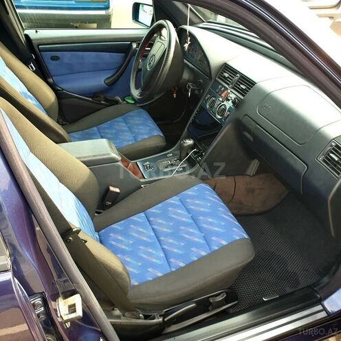 Mercedes C 200 1997, 368,000 km - 2.0 л - Ucar