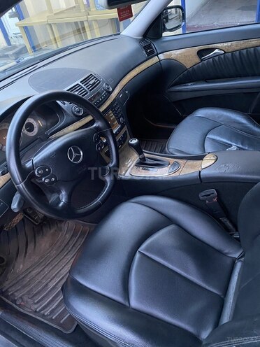 Mercedes E 220 2008, 297,000 km - 2.2 l - Bakı