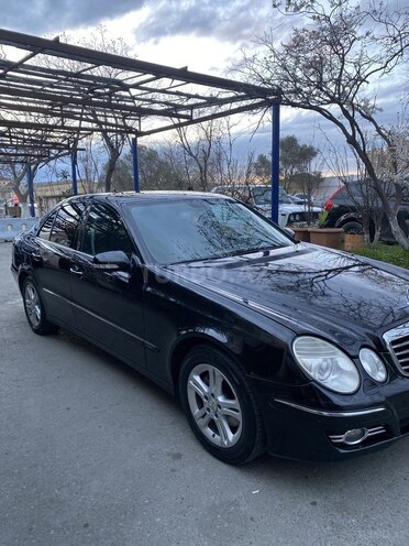 Mercedes E 220 2008, 297,000 km - 2.2 l - Bakı