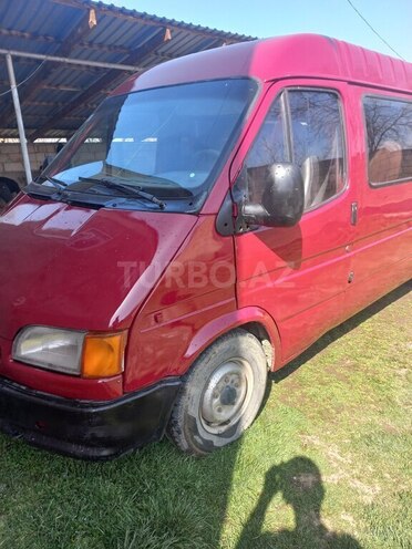 Ford Transit 1992, 240,000 km - 2.5 л - Qusar