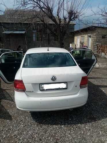 Volkswagen Polo 2013, 127,000 km - 1.6 л - Qobustan