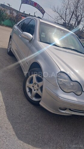 Mercedes C 220 2001, 355,000 km - 2.2 l - Masallı
