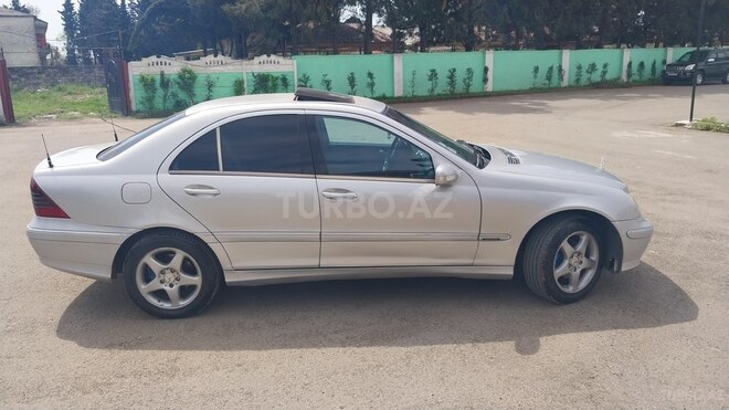 Mercedes C 220 2001, 355,000 km - 2.2 l - Masallı