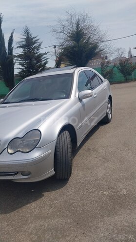 Mercedes C 220 2001, 355,000 km - 2.2 l - Masallı