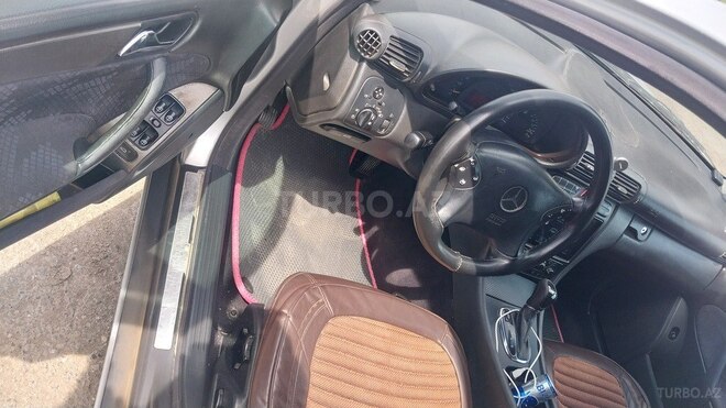 Mercedes C 220 2001, 355,000 km - 2.2 l - Masallı