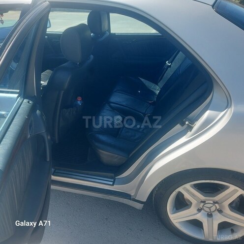 Mercedes E 280 1997, 292,000 km - 2.8 l - Quba