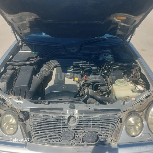 Mercedes E 280 1997, 292,000 km - 2.8 l - Quba