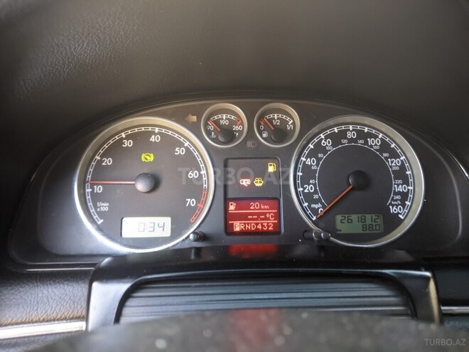 Volkswagen Passat 2001, 161,000 km - 1.8 l - Bakı