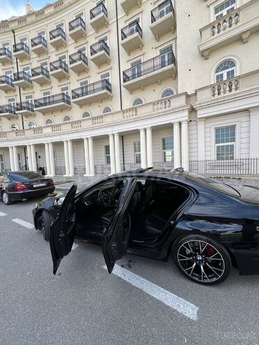 BMW 535 2011, 286,000 km - 3.0 l - Bakı