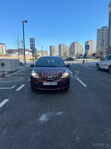 Toyota Vitz 2011, 140,000 km - 1.3 l - Bakı