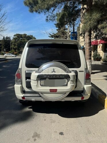Mitsubishi Pajero 2012, 137,000 km - 3.8 l - Bakı