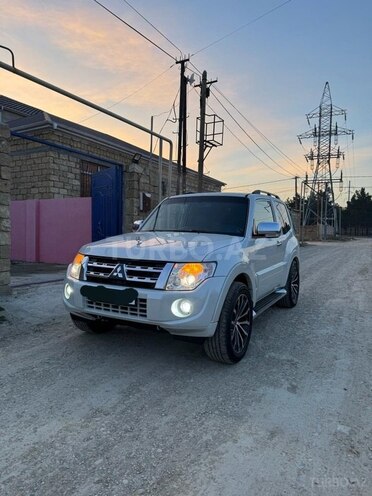 Mitsubishi Pajero 2012, 137,000 km - 3.8 l - Bakı