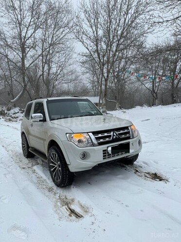 Mitsubishi Pajero 2012, 137,000 km - 3.8 l - Bakı
