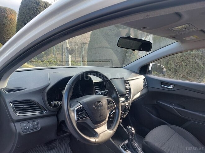 Hyundai Accent 2022, 125,600 km - 1.6 л - Bakı