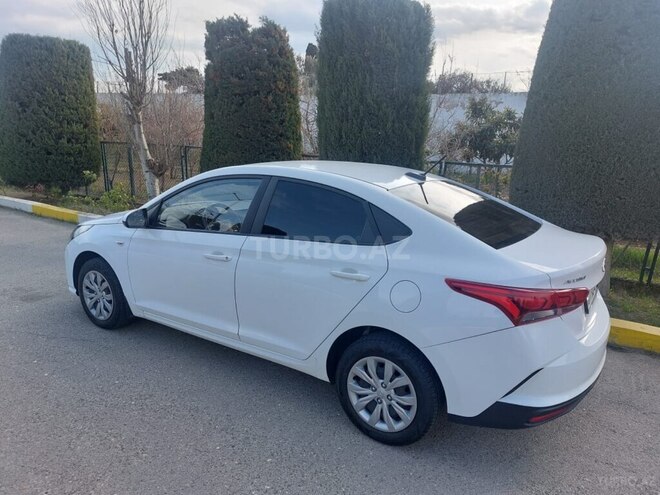 Hyundai Accent 2022, 125,600 km - 1.6 л - Bakı
