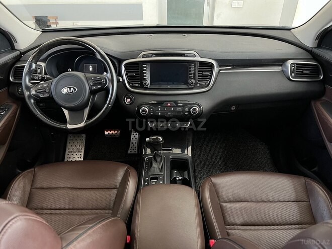 Kia Sorento-5