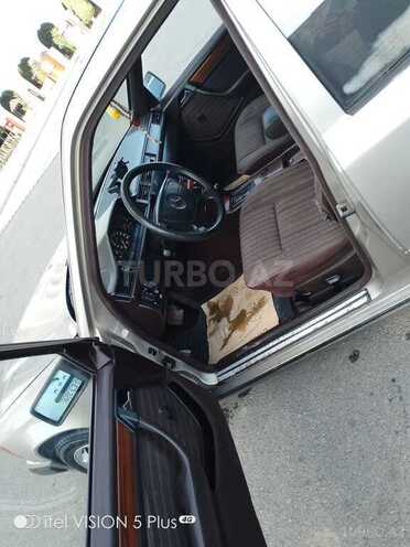 Mercedes E 200 1993, 357,111 km - 2.0 l - Bakı