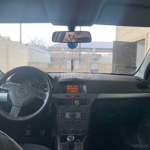 Opel Astra 2006, 268,741 km - 1.4 l - Ağcabədi