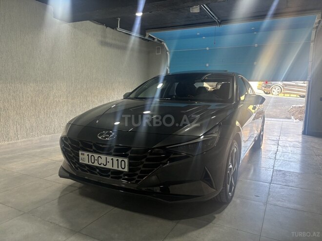 Hyundai Elantra 2023, 17,900 km - 2.0 л - Bakı