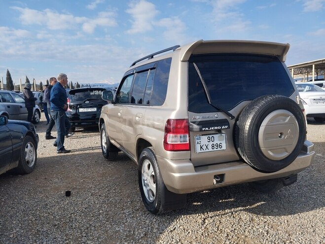 Mitsubishi Pajero io 2000, 316,653 km - 1.8 л - Gəncə