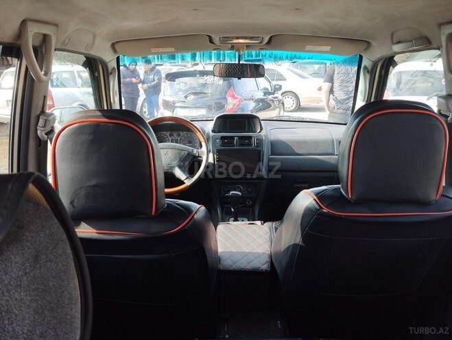 Mitsubishi Pajero io 2000, 316,653 km - 1.8 л - Gəncə