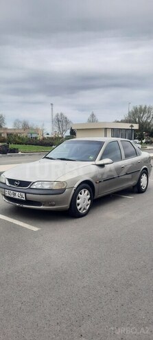 Opel Vectra 1997, 300,000 km - 2.0 l - Ağstafa