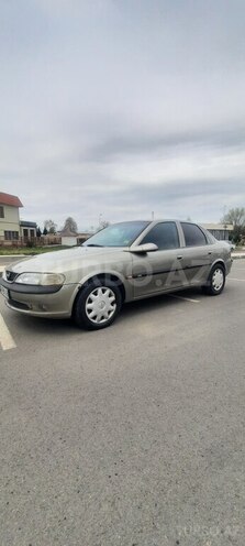 Opel Vectra 1997, 300,000 km - 2.0 l - Ağstafa