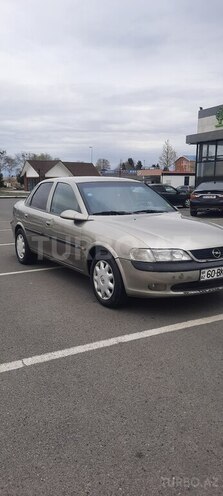 Opel Vectra 1997, 300,000 km - 2.0 l - Ağstafa