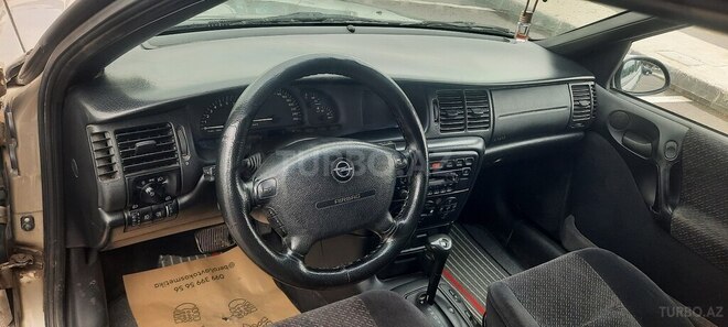 Opel Vectra 1997, 300,000 km - 2.0 l - Ağstafa