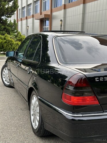 Mercedes C 230 1998, 340,000 km - 2.3 л - Saatlı