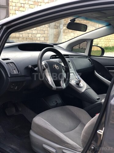 Toyota Prius 2015, 252,000 km - 1.8 л - Sumqayıt
