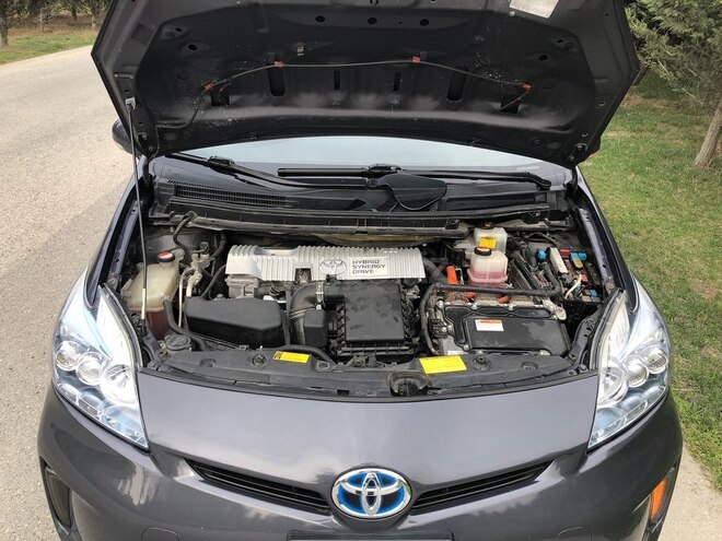 Toyota Prius 2015, 252,000 km - 1.8 л - Sumqayıt